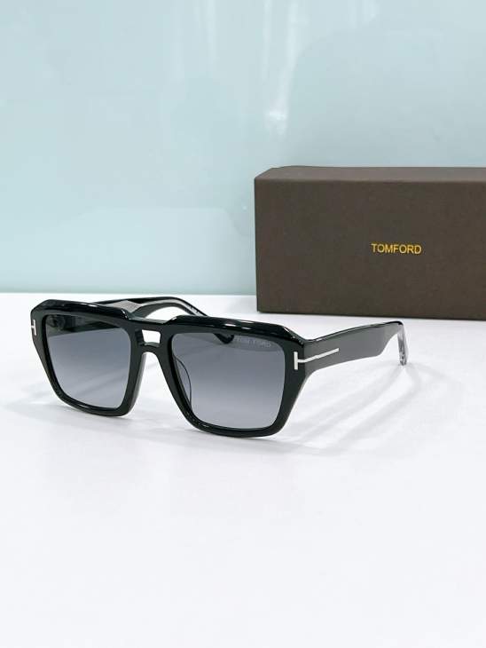 Picture of Tom Ford Sunglasses _SKUfw77097798fw